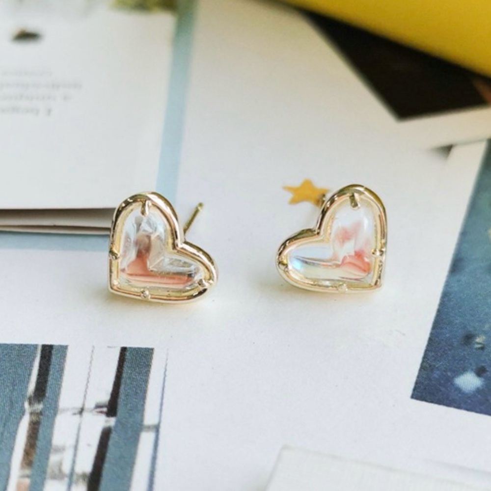 Alicia Bonnie In Love Gold Heart Studs new in box Silver